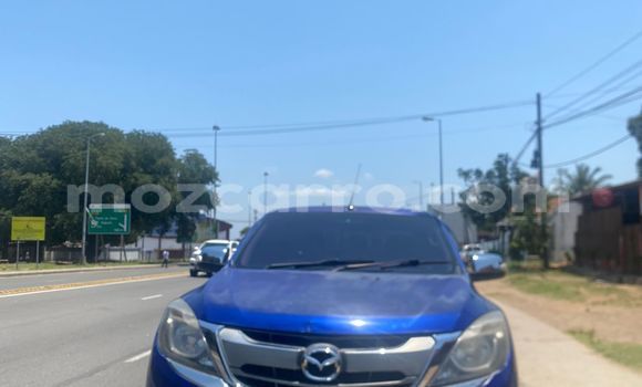 Nunua Ilio tumika Mazda BT-50 Bluu Gari ndani ya Maputo nchini Maputo Nunua Ilio tumika Mazda BT-50 Bluu Gari ndani ya Maputo nchini Maputo