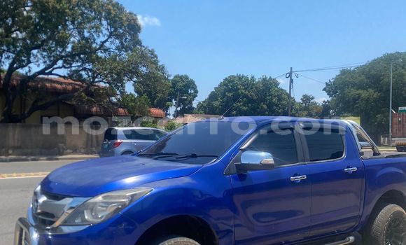 Nunua Ilio tumika Mazda BT-50 Bluu Gari ndani ya Maputo nchini Maputo Nunua Ilio tumika Mazda BT-50 Bluu Gari ndani ya Maputo nchini Maputo