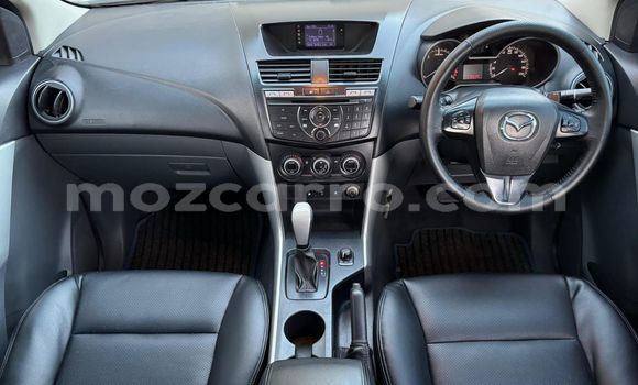Comprar Novo Mazda BT-50 Branco Carro em Maputo em Maputo Comprar Novo Mazda BT-50 Branco Carro em Maputo em Maputo
