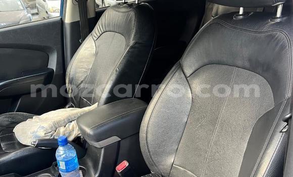 Buy Used Hyundai ix35 Blue Car in Maputo in Maputo Buy Used Hyundai ix35 Blue Car in Maputo in Maputo
