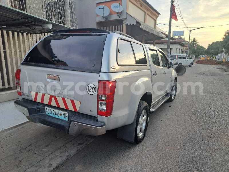 Big with watermark isuzu d max maputo maputo 31742