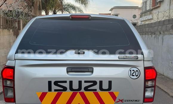 Tenga Tsaru Isuzu D-MAX Sirivha Mota in Maputo in Maputo Tenga Tsaru Isuzu D-MAX Sirivha Mota in Maputo in Maputo