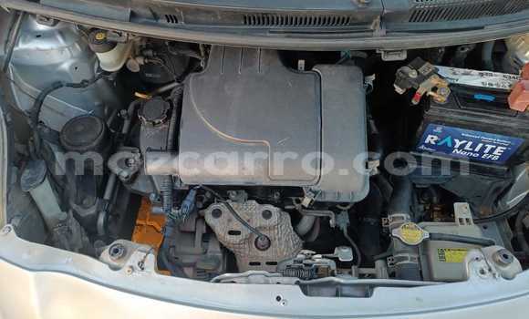 Comprar Usado Toyota Vitz Bege Carro em Maputo em Maputo Comprar Usado Toyota Vitz Bege Carro em Maputo em Maputo
