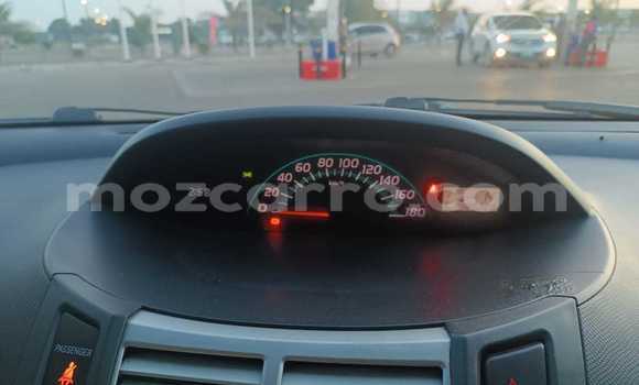 Comprar Usado Toyota Vitz Bege Carro em Maputo em Maputo Comprar Usado Toyota Vitz Bege Carro em Maputo em Maputo