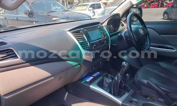 Buy Used Mitsubishi Triton Beige Car in Maputo in Maputo Buy Used Mitsubishi Triton Beige Car in Maputo in Maputo