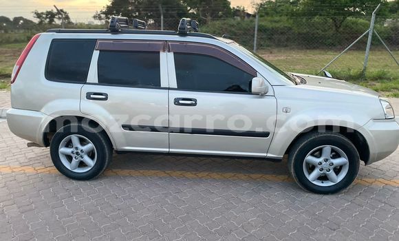 Nunua Ilio tumika Nissan X-Trail Beige Gari ndani ya Maputo nchini Maputo Nunua Ilio tumika Nissan X-Trail Beige Gari ndani ya Maputo nchini Maputo