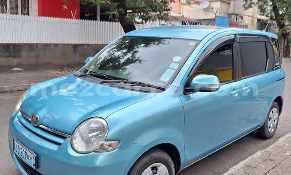 Comprar Usado Toyota Sienta Azul Carro em Maputo em Maputo Comprar Usado Toyota Sienta Azul Carro em Maputo em Maputo