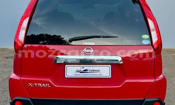 Tenga Tsaru Nissan X-Trail Tsvuku Mota in Maputo in Maputo Tenga Tsaru Nissan X-Trail Tsvuku Mota in Maputo in Maputo