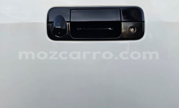 Nunua Ilio tumika Toyota Tundra Nyeupe Gari ndani ya Maputo nchini Maputo Nunua Ilio tumika Toyota Tundra Nyeupe Gari ndani ya Maputo nchini Maputo