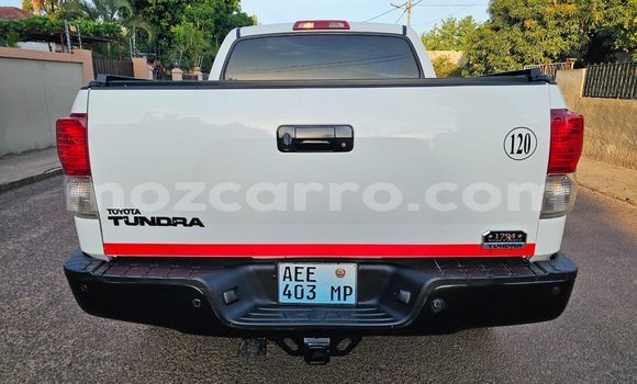 Nunua Ilio tumika Toyota Tundra Nyeupe Gari ndani ya Maputo nchini Maputo Nunua Ilio tumika Toyota Tundra Nyeupe Gari ndani ya Maputo nchini Maputo