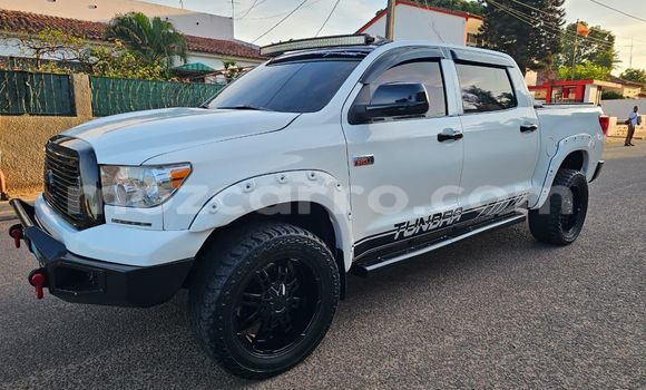 Nunua Ilio tumika Toyota Tundra Nyeupe Gari ndani ya Maputo nchini Maputo Nunua Ilio tumika Toyota Tundra Nyeupe Gari ndani ya Maputo nchini Maputo