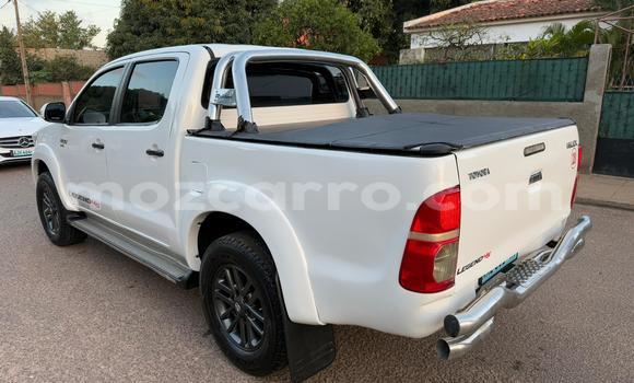 Tenga Tsaru Toyota Hilux Chena Mota in Maputo in Maputo Tenga Tsaru Toyota Hilux Chena Mota in Maputo in Maputo