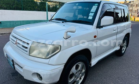 Comprar Usado Mitsubishi Pajero iO Branco Carro em Maputo em Maputo Comprar Usado Mitsubishi Pajero iO Branco Carro em Maputo em Maputo