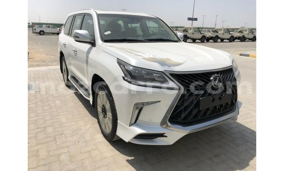 Nunua Imported Lexus LX Nyeupe Gari ndani ya Import - Dubai nchini Cabo Delgado Nunua Imported Lexus LX Nyeupe Gari ndani ya Import - Dubai nchini Cabo Delgado
