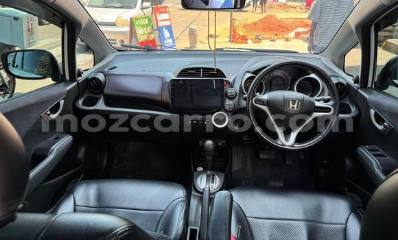 Buy Used Honda Fit White Car in Maputo in Maputo Buy Used Honda Fit White Car in Maputo in Maputo