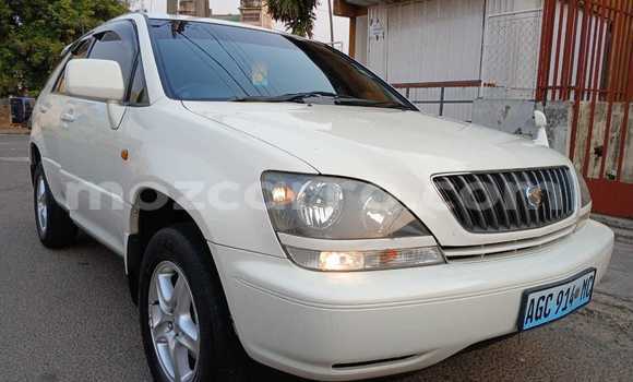 Buy Used Toyota Harrier White Car in Maputo in Maputo Buy Used Toyota Harrier White Car in Maputo in Maputo