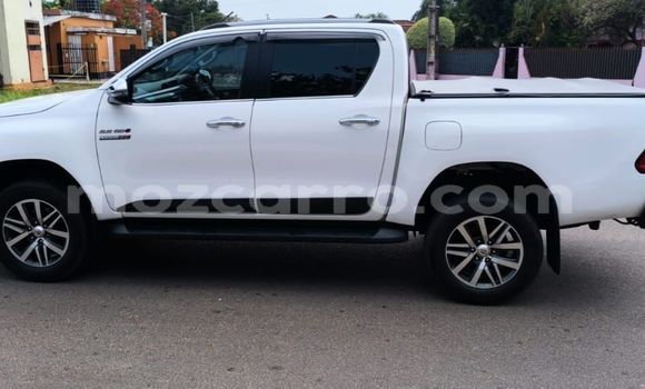 Tenga Tsaru Toyota Hilux Chena Mota in Maputo in Maputo Tenga Tsaru Toyota Hilux Chena Mota in Maputo in Maputo