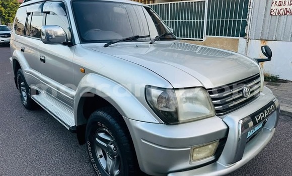 Tenga Tsaru Toyota Land Cruiser Prado Zvimwe Mota in Maputo in Maputo Tenga Tsaru Toyota Land Cruiser Prado Zvimwe Mota in Maputo in Maputo
