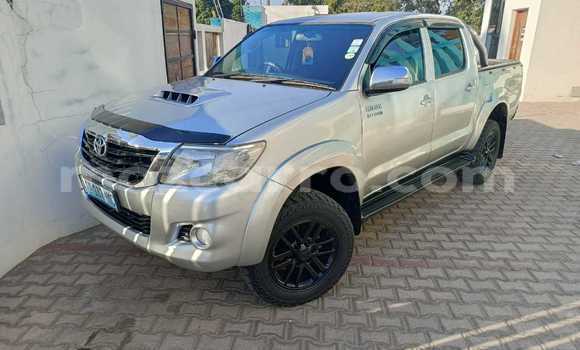 Buy Used Toyota Hilux Beige Car in Maputo in Maputo Buy Used Toyota Hilux Beige Car in Maputo in Maputo