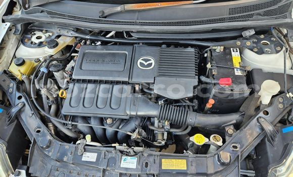 Nunua Ilio tumika Mazda Verisa Nyeupe Gari ndani ya Maputo nchini Maputo Nunua Ilio tumika Mazda Verisa Nyeupe Gari ndani ya Maputo nchini Maputo