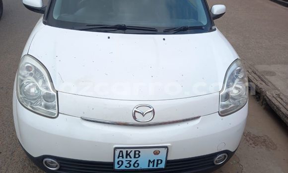 Nunua Ilio tumika Mazda Verisa Nyeupe Gari ndani ya Maputo nchini Maputo Nunua Ilio tumika Mazda Verisa Nyeupe Gari ndani ya Maputo nchini Maputo