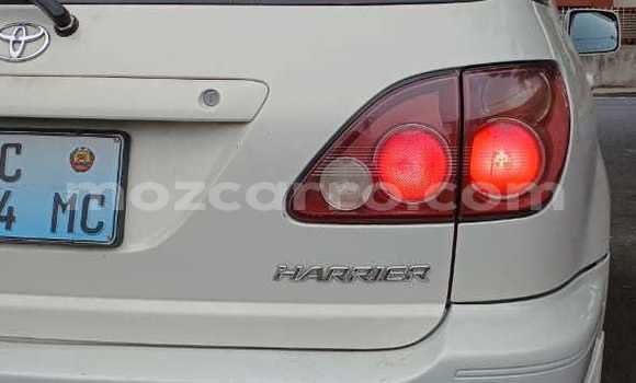 Nunua Ilio tumika Toyota Harrier Nyeupe Gari ndani ya Maputo nchini Maputo Nunua Ilio tumika Toyota Harrier Nyeupe Gari ndani ya Maputo nchini Maputo