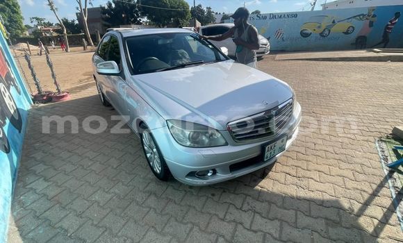 Nunua Ilio tumika Mercedes-Benz C250 coupe Nyingine Gari ndani ya Maputo nchini Maputo