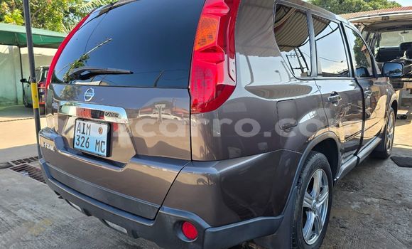 Nunua Ilio tumika Nissan X-Trail Beige Gari ndani ya Maputo nchini Maputo Nunua Ilio tumika Nissan X-Trail Beige Gari ndani ya Maputo nchini Maputo