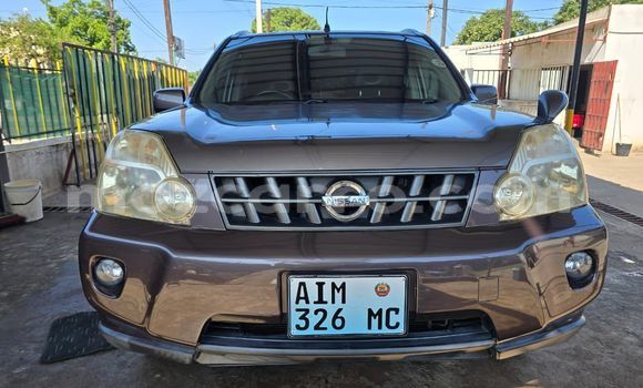 Nunua Ilio tumika Nissan X-Trail Beige Gari ndani ya Maputo nchini Maputo Nunua Ilio tumika Nissan X-Trail Beige Gari ndani ya Maputo nchini Maputo
