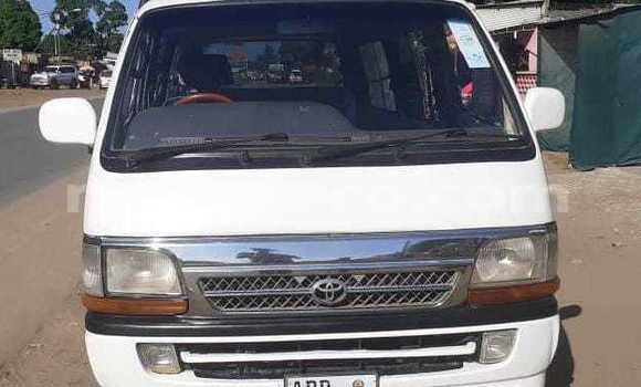 Buy Used Toyota Hiace White Car in Maputo in Maputo Buy Used Toyota Hiace White Car in Maputo in Maputo