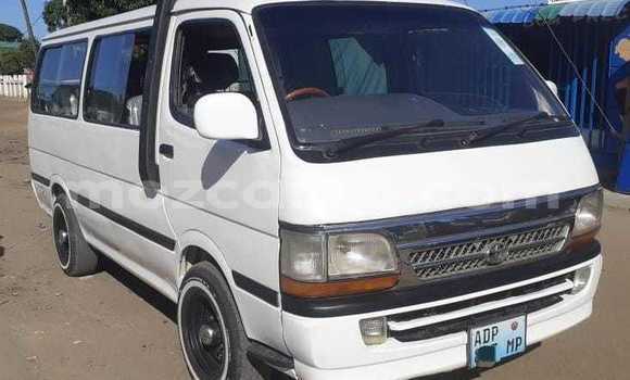 Buy Used Toyota Hiace White Car in Maputo in Maputo Buy Used Toyota Hiace White Car in Maputo in Maputo