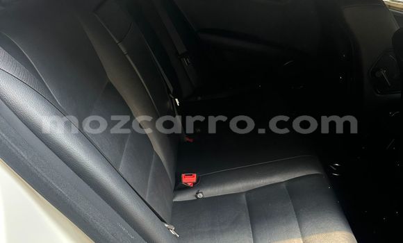 Comprar Usado Mercedes-Benz C250 coupe Branco Carro em Maputo em Maputo Comprar Usado Mercedes-Benz C250 coupe Branco Carro em Maputo em Maputo