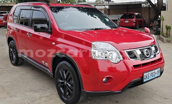 Tenga Itsva Nissan X-Trail Tsvuku Mota in Maputo in Maputo
