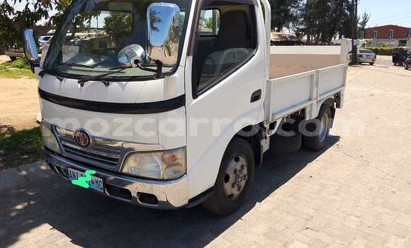 Comprar Usado Toyota Dyna Branco Carro em Maputo em Maputo Comprar Usado Toyota Dyna Branco Carro em Maputo em Maputo