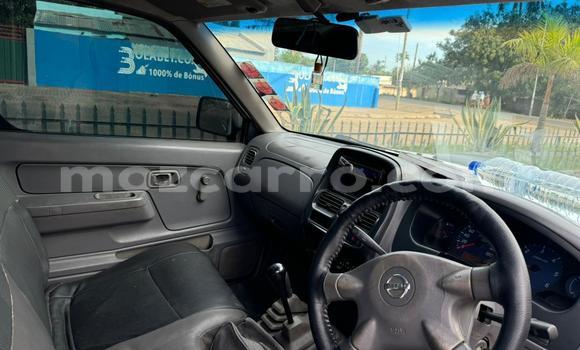 Nunua Ilio tumika Nissan Hardbody Nyeupe Gari ndani ya Maputo nchini Maputo Nunua Ilio tumika Nissan Hardbody Nyeupe Gari ndani ya Maputo nchini Maputo