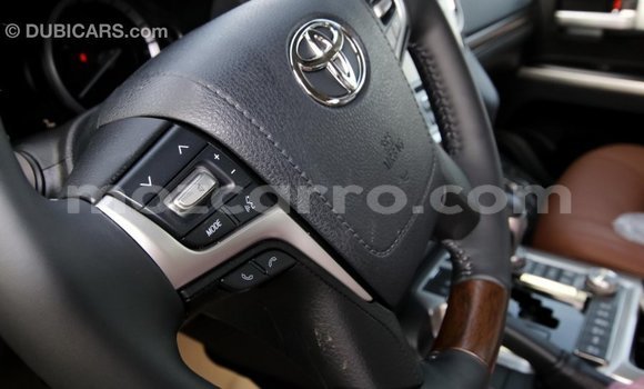 Tenga Imported Toyota Land Cruiser Nhema Mota in Import - Dubai in Cabo Delgado Tenga Imported Toyota Land Cruiser Nhema Mota in Import - Dubai in Cabo Delgado