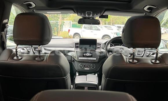 Comprar Novo Mercedes-Benz GLC 250D Branco Carro em Maputo em Maputo Comprar Novo Mercedes-Benz GLC 250D Branco Carro em Maputo em Maputo