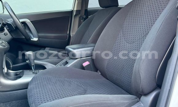 Comprar Novo Toyota Vanguard Branco Carro em Maputo em Maputo Comprar Novo Toyota Vanguard Branco Carro em Maputo em Maputo