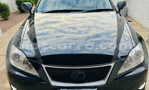 Nunua Ilio tumika Lexus IS Nyeusi Gari ndani ya Maputo nchini Maputo