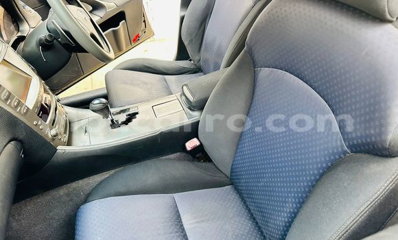 Nunua Ilio tumika Lexus IS Nyeusi Gari ndani ya Maputo nchini Maputo Nunua Ilio tumika Lexus IS Nyeusi Gari ndani ya Maputo nchini Maputo