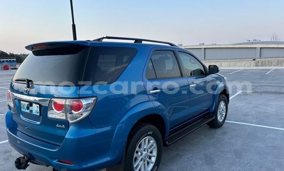 Comprar Novo Toyota Fortuner Azul Carro em Maputo em Maputo Comprar Novo Toyota Fortuner Azul Carro em Maputo em Maputo