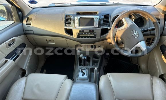 Comprar Novo Toyota Fortuner Azul Carro em Maputo em Maputo Comprar Novo Toyota Fortuner Azul Carro em Maputo em Maputo