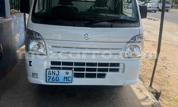 Tenga Tsaru Suzuki Ignis Chena Mota in Maputo in Maputo Tenga Tsaru Suzuki Ignis Chena Mota in Maputo in Maputo