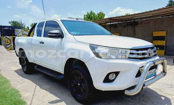 Tenga Tsaru Toyota Hilux Chena Mota in Maputo in Maputo Tenga Tsaru Toyota Hilux Chena Mota in Maputo in Maputo