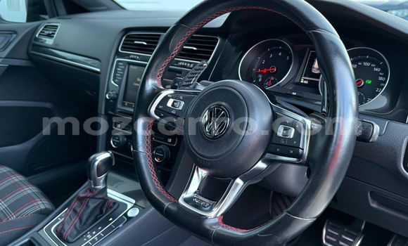 Buy New Volkswagen Golf White Car in Maputo in Maputo Buy New Volkswagen Golf White Car in Maputo in Maputo