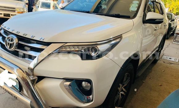Comprar Usado Toyota Fortuner Branco Carro em Maputo em Maputo Comprar Usado Toyota Fortuner Branco Carro em Maputo em Maputo