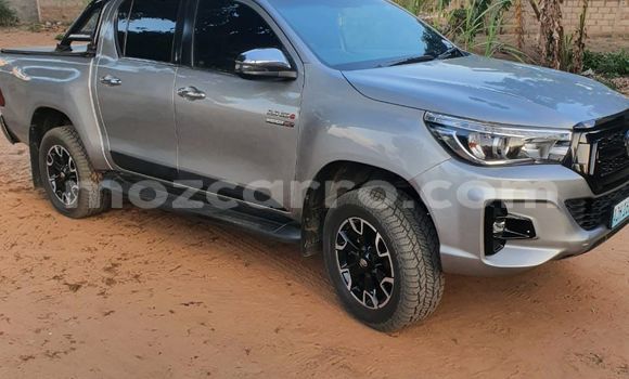 Nunua Ilio tumika Toyota Hilux Nyingine Gari ndani ya Maputo nchini Maputo