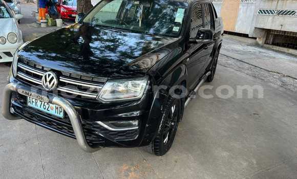 Nunua Ilio tumika Volkswagen Amarok Nyeusi Gari ndani ya Maputo nchini Maputo
