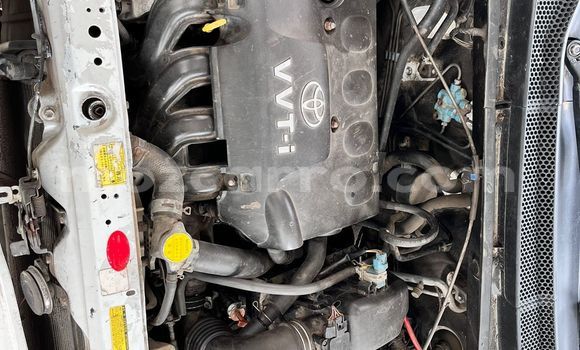 Comprar Usado Toyota Vitz Branco Carro em Maputo em Maputo Comprar Usado Toyota Vitz Branco Carro em Maputo em Maputo