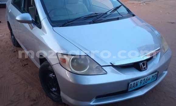 Nunua Ilio tumika Honda Fit Aria Nyingine Gari ndani ya Maputo nchini Maputo